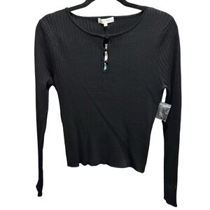 Wynter Elegant Black Ribbed Blouse